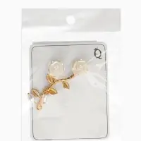 Серьги "Цветок розы", цвет белый в золоте Серьги "Цветок розы", цвет белый в золоте