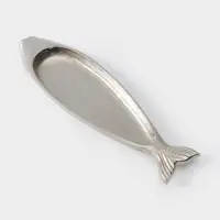 Блюдо сервировочное &laquo;Рыбка&raquo;, 32&times;9&times;1.5 см, алюминий