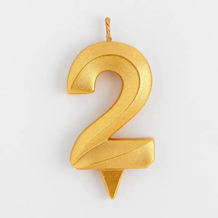 Свеча в торт «Цифра 2», золотая, 6.5 см Свеча в торт «Цифра 2», золотая, 6.5 см