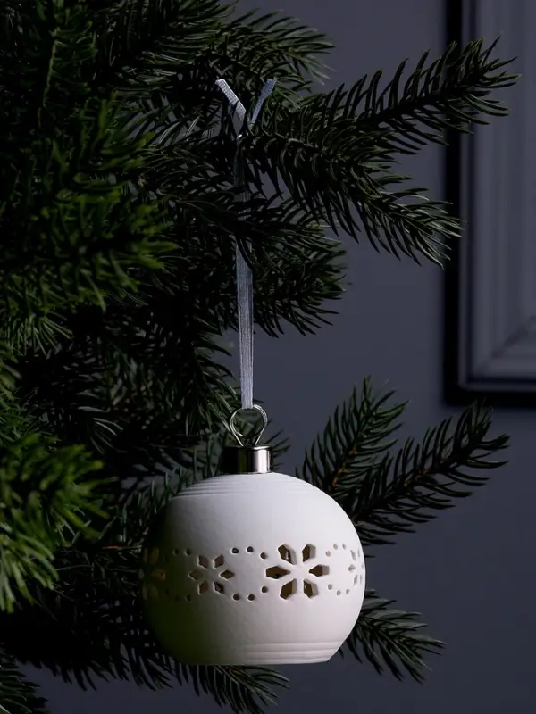 Ёлочный шар &laquo;Орнаменты&raquo;, 6.9&times;6.9&times;5.9 см, 1 LED, керамика, от батареек LR44&times;2, свечение тёплое белое