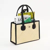 Сумка плетёная на застёжке из пандана, 30&times;10&times;35 см, бежево-чёрная