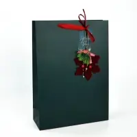 Пакет подарочный «С Новым годом», с ёлочной игрушкой, 31 × 40 × 11 см