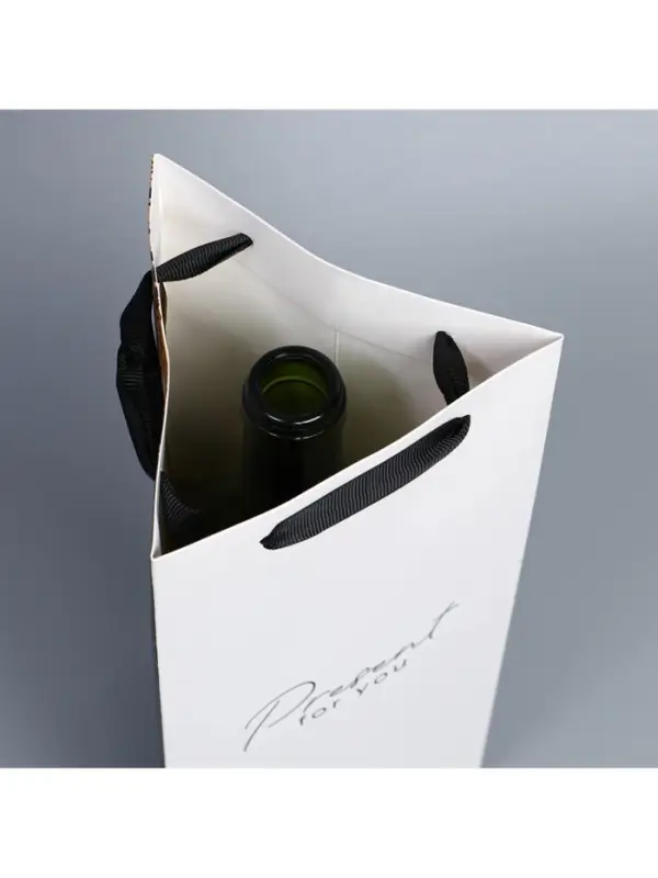 Пакет подарочный под бутылку, упаковка, &laquo;Present&raquo;, 13&times;32&times;11 см