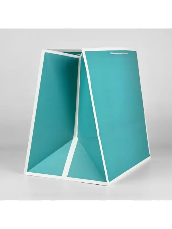 Пакет для цветов &laquo;Подарок&raquo;, 42&times;44&times;32 см