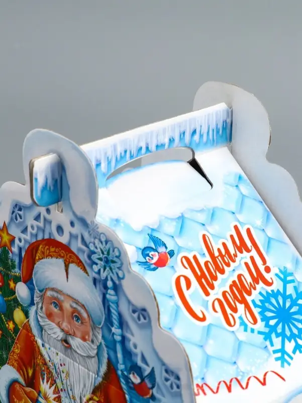 Подарочная коробка новогодняя Подарочная коробка новогодняя "Ледяной домик" 19,3 (233) х 18 х 13 см