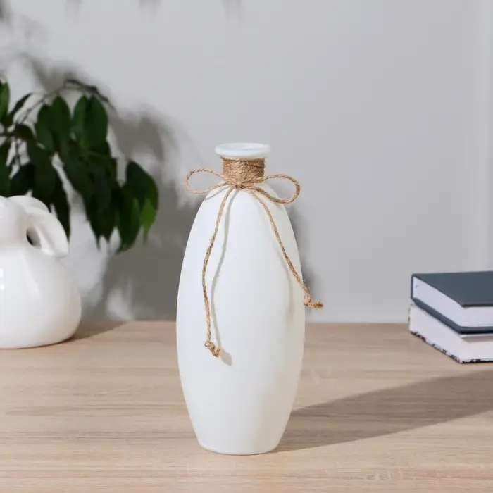 Ваза для цветов &laquo;Пуаро&raquo;, большая, 700 мл, d=2 см, 8&times;21.5 см, стекло, белая