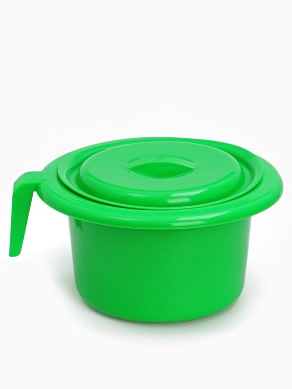 Горшок детский  с крышкой