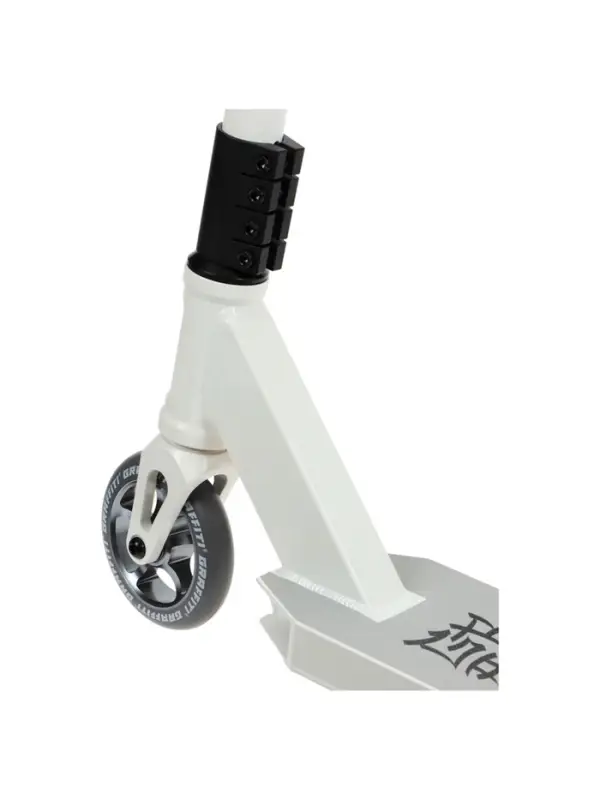 Самокат трюковой GRAFFITI Eccentric 24, колёса PU 110 мм, HIC компрессия, ABEC 9 Chrome, белый