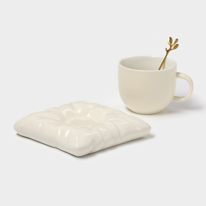 Чайная пара керамическая с ложкой «Зефирка», 2 предмета: чашка 250 мл, блюдце d=13 см, цвет бежевый Чайная пара керамическая с ложкой «Зефирка», 2 предмета: чашка 250 мл, блюдце d=13 см, цвет бежевый