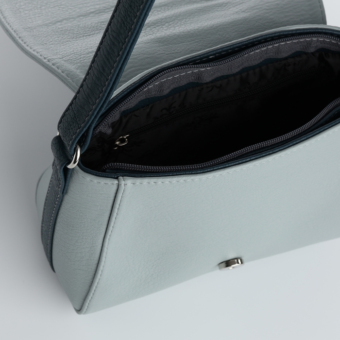 Сумка-мессенджер на клапане, цвет голубой Сумка-мессенджер на клапане, цвет голубой