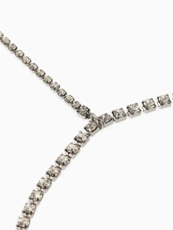 Цепочка на бедро бодичейн со стразами, цвет белый в серебре Цепочка на бедро бодичейн со стразами, цвет белый в серебре