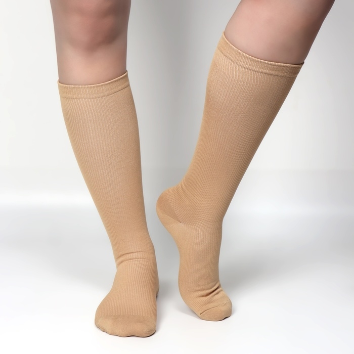 Гольфы утягивающие, универсальные, M р-р, пара, цвет бежевый Гольфы утягивающие, универсальные, M р-р, пара, цвет бежевый