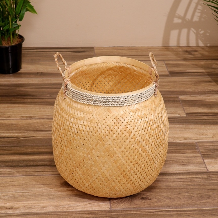 Корзина плетёная, из бамбука 40х40х40 см Корзина плетёная, из бамбука 40х40х40 см