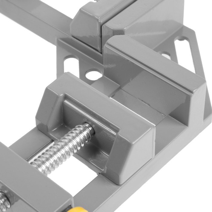 Струбцина угловая усиленная ТУНДРА, металлическая, два зажима, 68 мм Струбцина угловая усиленная ТУНДРА, металлическая, два зажима, 68 мм