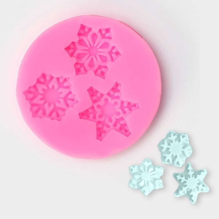 Молд новогодний «Метелица», силикон, 5,5×5,5×0,8 см, цвет розовый Молд новогодний «Метелица», силикон, 5,5×5,5×0,8 см, цвет розовый