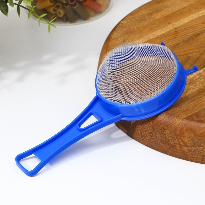 Сито для просеивания с ручкой Доляна, d=9 см, зелёное Сито для просеивания с ручкой Доляна, d=9 см, зелёное