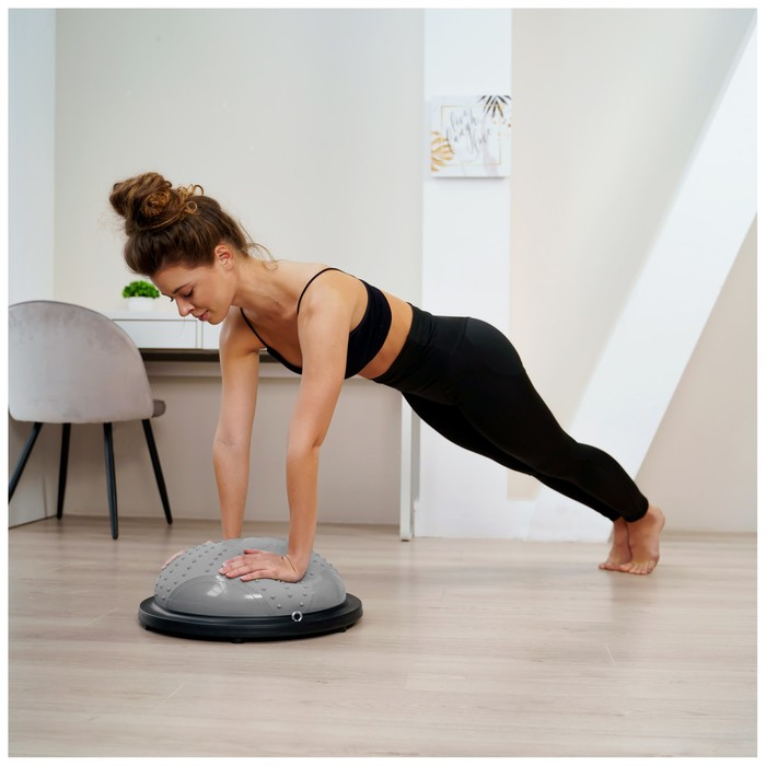 Полусфера BOSU гимнастическая, массажная, с насосом, 46х20 см, цвет серый Полусфера BOSU гимнастическая, массажная, с насосом, 46х20 см, цвет серый