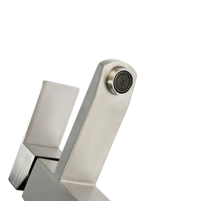 Смеситель для раковины Accoona A96201, 1-рычажный, картридж 35мм, h=18см, нерж.сталь Смеситель для раковины Accoona A96201, 1-рычажный, картридж 35мм, h=18см, нерж.сталь