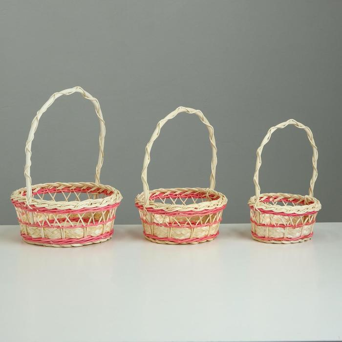 Набор корзин плетеных из 3-х D20 H 8/27; D17 H 7 H 25; D13 H 6 H 21 см.(ротанг) Набор корзин плетеных из 3-х D20 H 8/27; D17 H 7 H 25; D13 H 6 H 21 см.(ротанг)