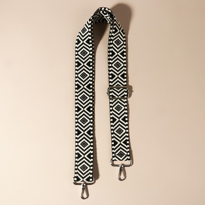 Ручка для сумки «Орнамент», стропа, 135 ± 3 × 3,8 см, цвет чёрный/белый Ручка для сумки «Орнамент», стропа, 135 ± 3 × 3,8 см, цвет чёрный/белый