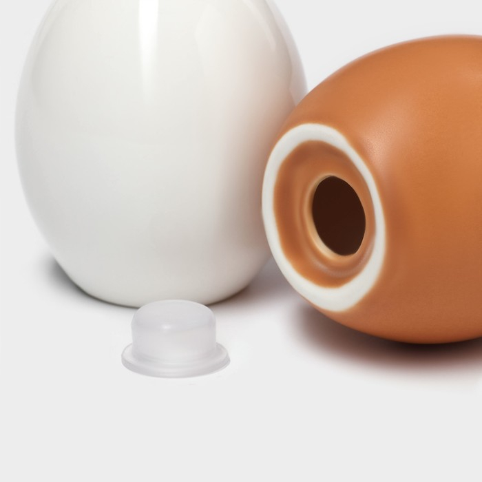 Набор фарфоровый для специй BellaTenero «Яйца», 3 предмета: солонка 60 мл, перечница 60 мл, подставка, цвет белый и бежевый