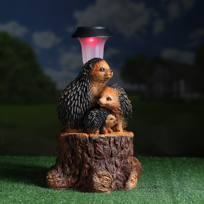 Садовый фонарь  Садовый фонарь "Три ежа на пне с фонарем" 34х26см