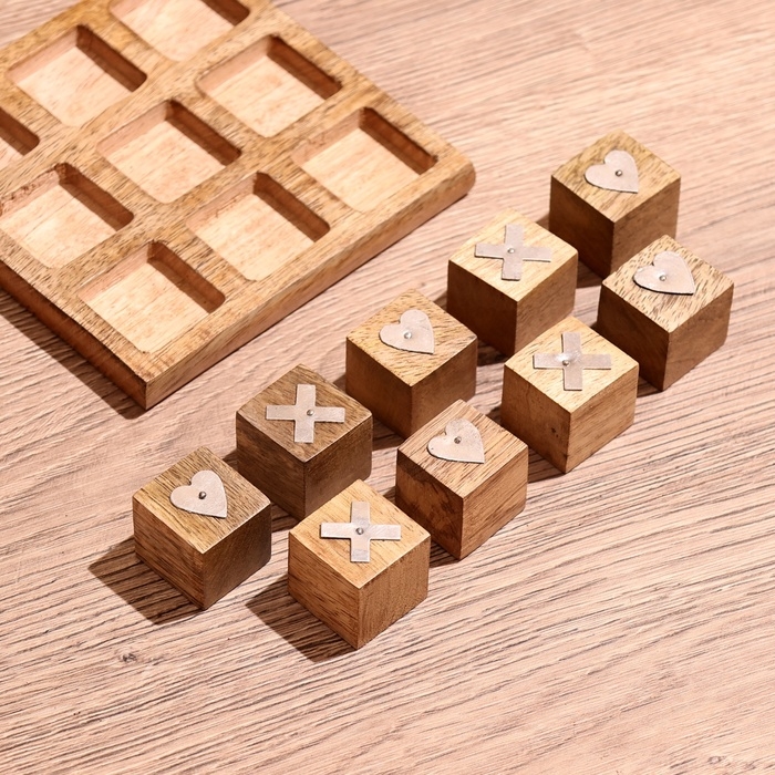 Игра настольная  Игра настольная "Крестики-нолики" 12х12х3 см, манговое дерево