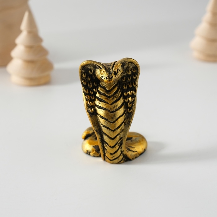 Сувенир полистоун Сувенир полистоун "Кобра королевская" чёрно-золотая 3,3х6 см