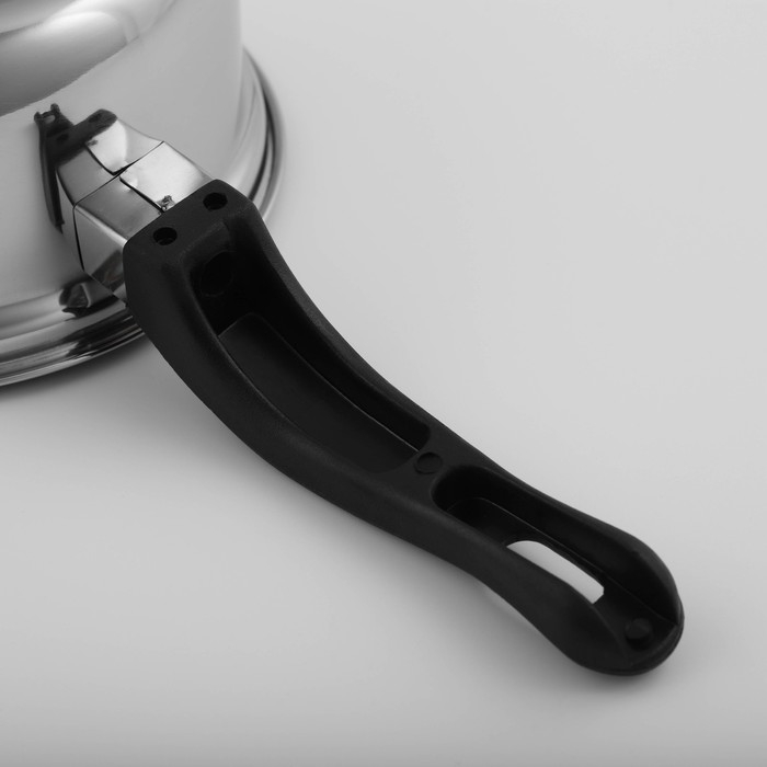 Сотейник из нержавеющей стали Доляна «Индия», 900 мл, d=15,5 см, пластиковая ручка, цвет серебряный Сотейник из нержавеющей стали Доляна «Индия», 900 мл, d=15,5 см, пластиковая ручка, цвет серебряный