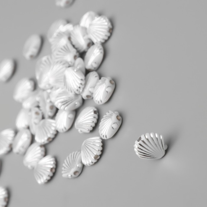 Бусины для творчества пластик Бусины для творчества пластик "Ракушка" бело-серебристые набор 20 гр 1х1х0,4 см