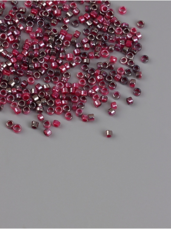 Бисер стекло  9/0  Бисер стекло  9/0 "Цилиндры. Фуксия" двухцветный, не выцветает 450 гр
