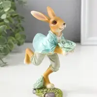 Сувенир полистоун "Зайчик в голубом пиджаке с декоративной капустой" 15 см