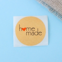 Наклейки крафт  в рулоне "Handmade",500 шт,2,5 х 2,5 см