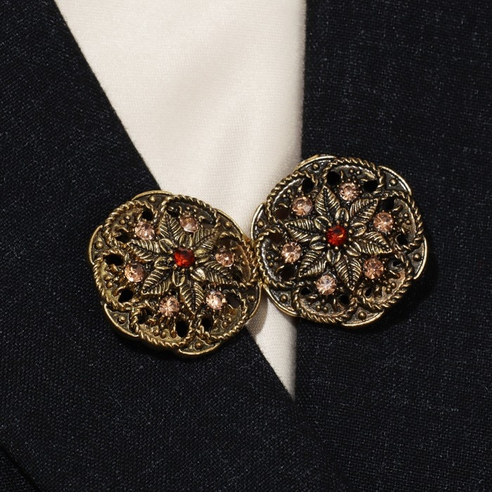 Зажим для кардигана «Цветы», цвет коричневый в чернёном золоте