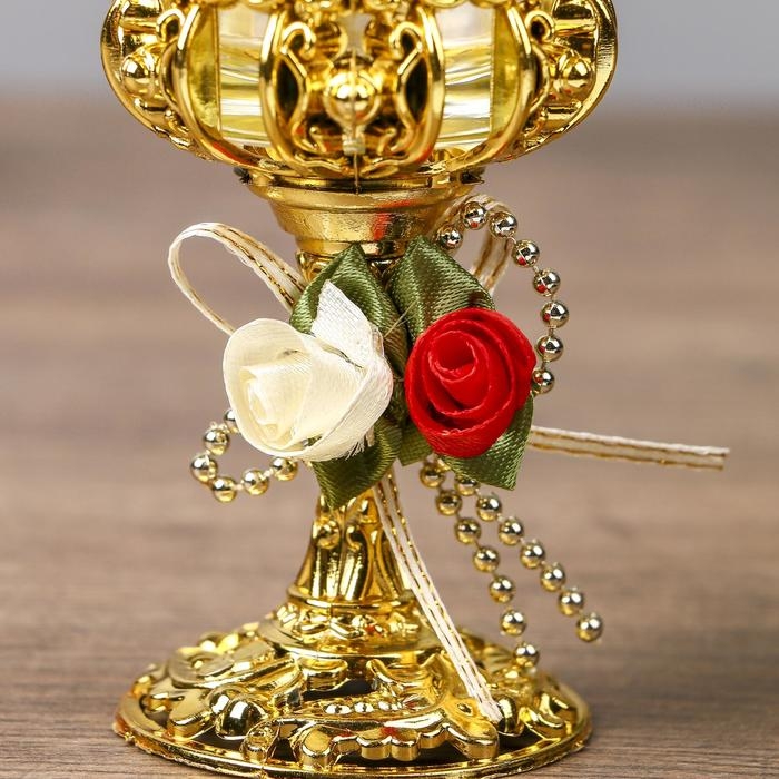 Подсвечник пластик, стекло на 1 свечу Подсвечник пластик, стекло на 1 свечу "Розочки" бокал на ножке золото 13х6х6 см