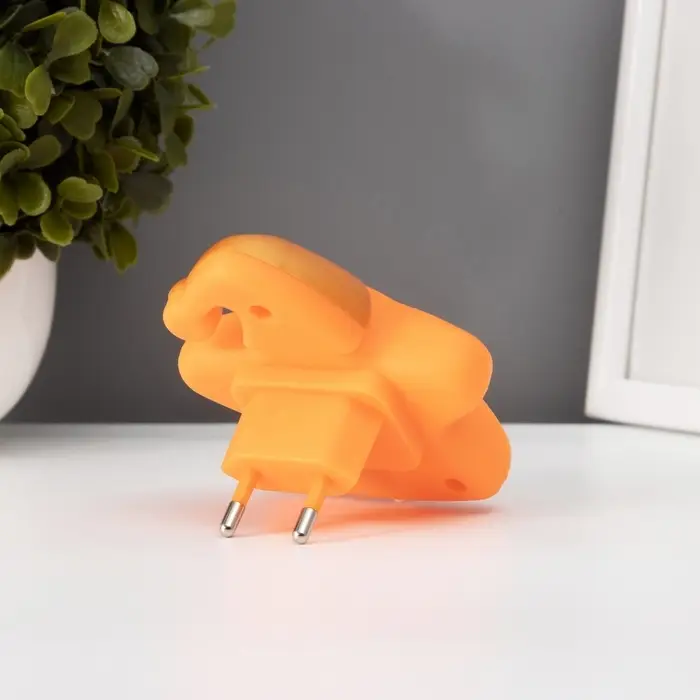 Ночник RISALUX &laquo;Звёздочка в колпаке&raquo;, LED, 1 Вт, 6.5&times;8&times;8.5 см, оранжевый