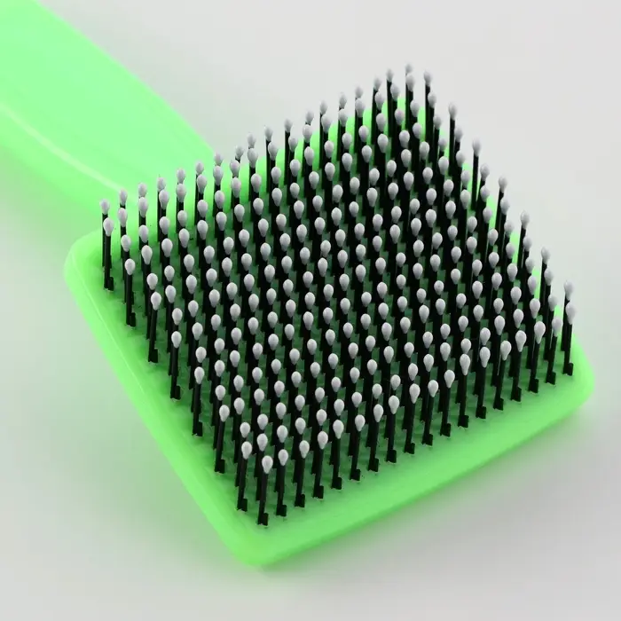 Пуходерка малая, 6&times;13.5 см, мягкая, с закруглёнными зубьями, пластик, зелёная