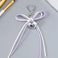 Брелок на карабине "Двойной бант с сердцем" бело-сиреневый 14х9х1,5 см