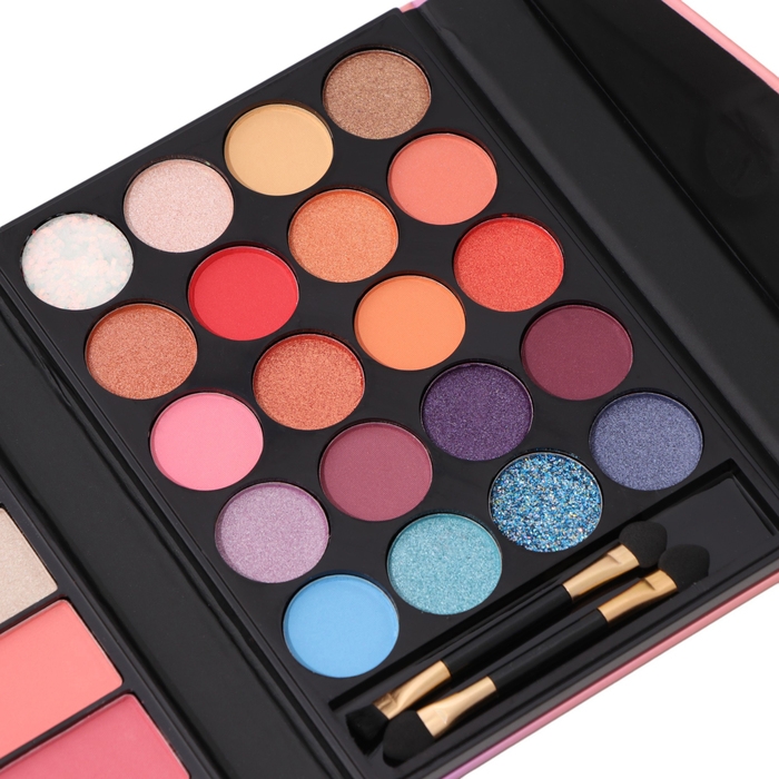 Набор декоративной косметики «Королевский единорог» Набор декоративной косметики «Королевский единорог»