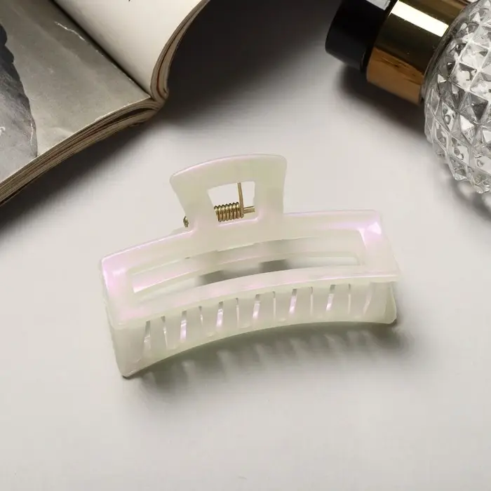 Крабик для волос «Жемчужный», прямой, 7 см, белый Крабик для волос «Жемчужный», прямой, 7 см, белый