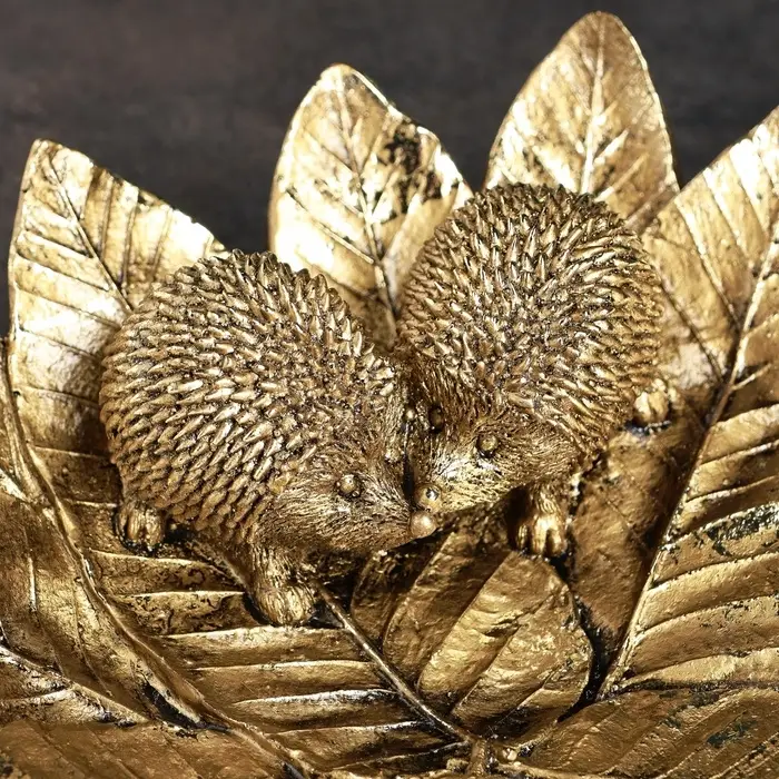 Подставка для мелочей &laquo;Пара ежей на тарелке из листьев&raquo;, полистоун под золото, 24&times;24&times;6.5 см