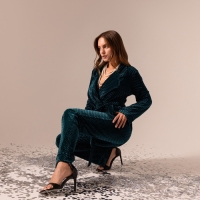 Брюки женские KAFTAN "Бархат" р. 48, зеленый