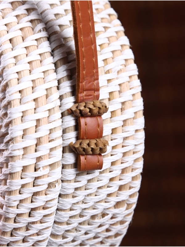 Сумка плетеная ротанг "Цветок из ракушек", 15х6х60 см