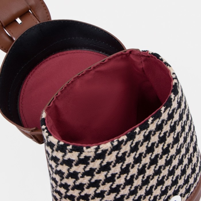 Кросс-боди на клапане, цвет коричневый Кросс-боди на клапане, цвет коричневый