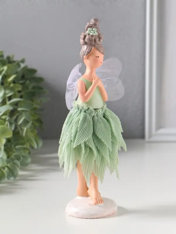 Сувенир полистоун "Девочка-фея с цветком в волосах, в зелёной юбке" 6,5х5,7х21,5 см