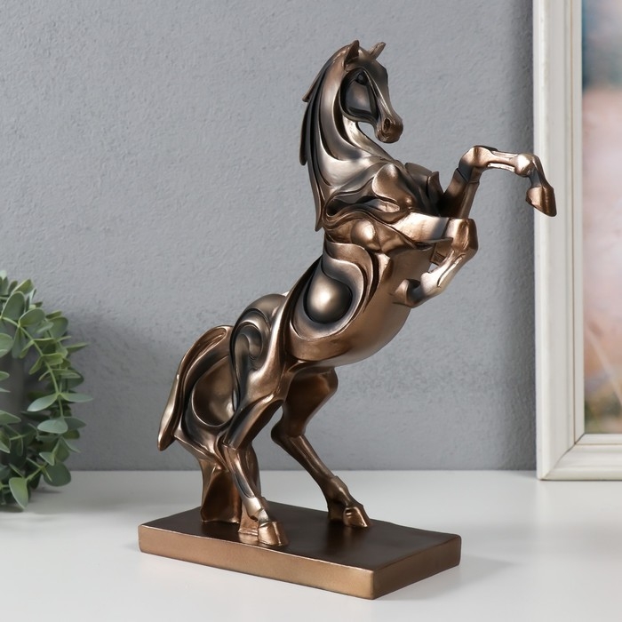 Сувенир полистоун Сувенир полистоун "Жеребец на дыбах" медный 25х9,7х29,9 см