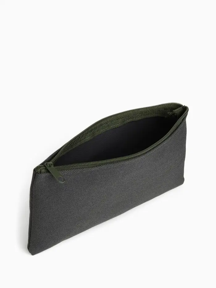 Косметичка-пенал на молнии, плоская, маленькая, однотонная, хаки