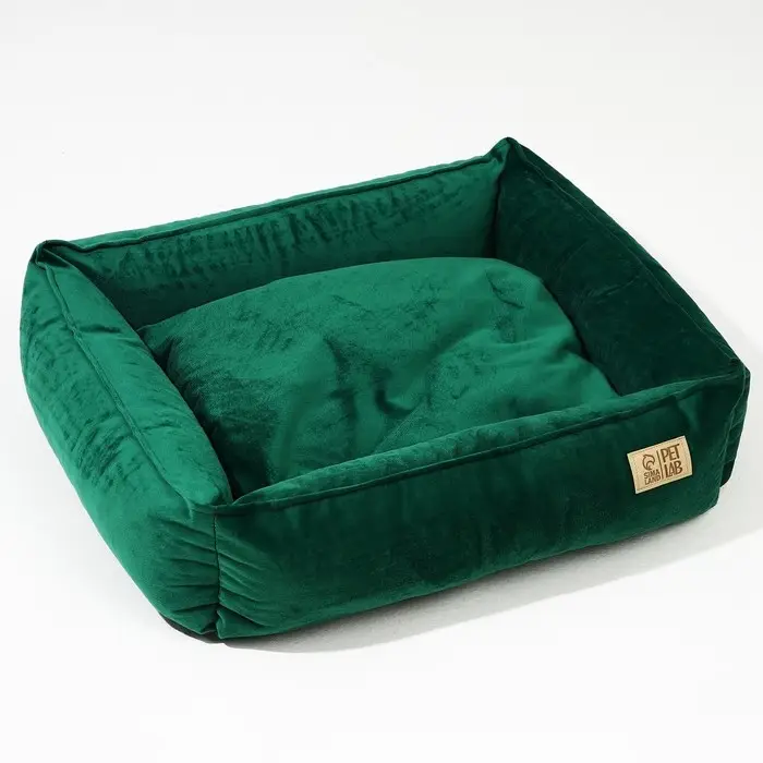 Лежанка для кошек и собак велюровая Pet Lab, 45 х 40 х 15 см, изумрудная Лежанка для кошек и собак велюровая Pet Lab, 45 х 40 х 15 см, изумрудная