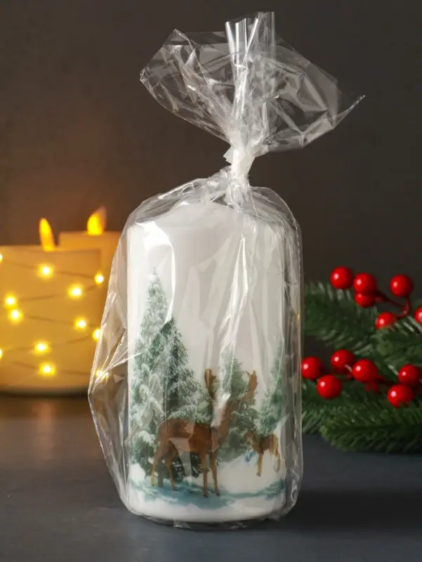 Свеча столб 70х140мм с декором, олени Свеча столб 70х140мм с декором, олени