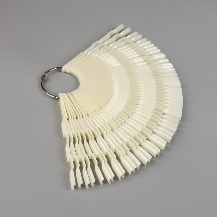 Палитра для лаков на кольце, форма квадрат, 50 шт по 3 ногтя, цвет слоновая кость Палитра для лаков на кольце, форма квадрат, 50 шт по 3 ногтя, цвет слоновая кость